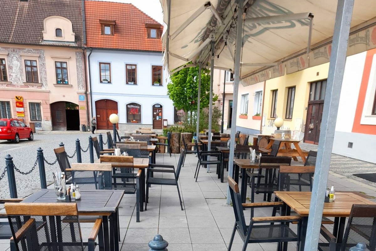 Černická obora s golfem